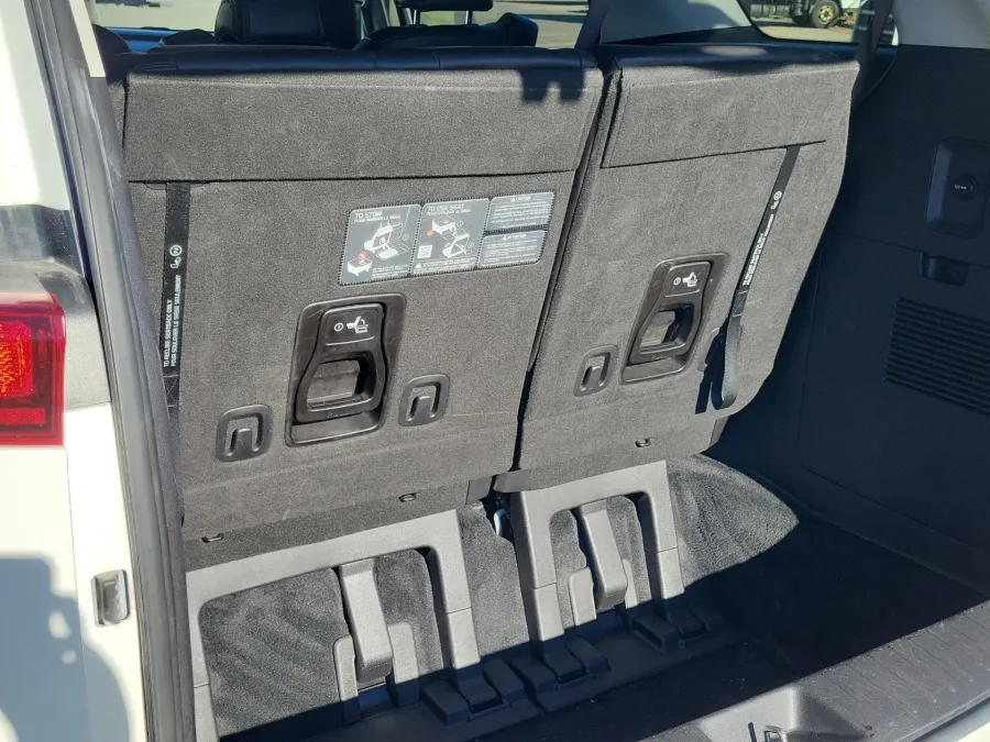 2024 Kia Carnival LX | Photo 20 of 22