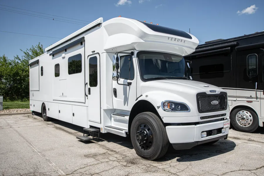 2026 Renegade Verona 40VTS | Photo 6 of 26