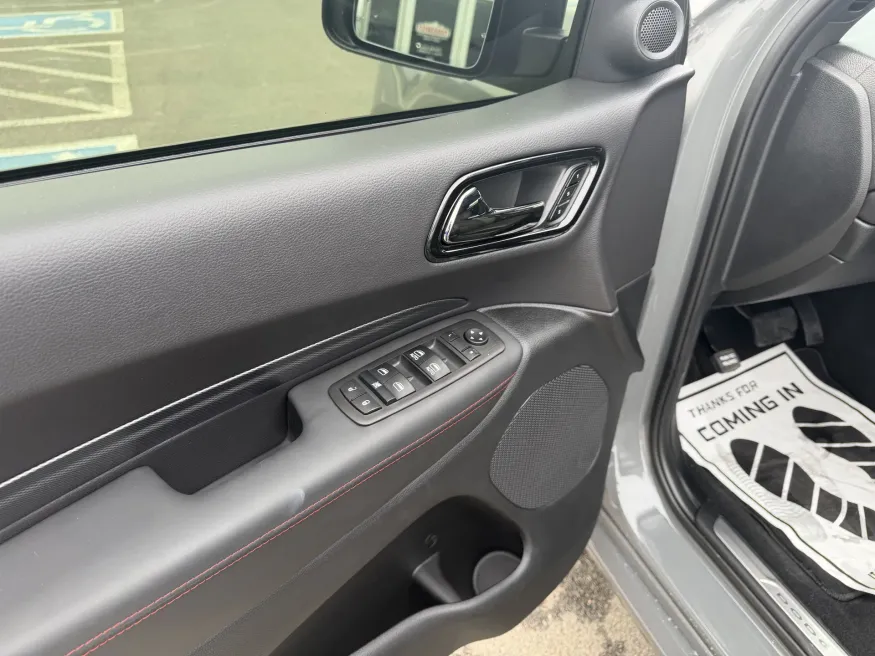 2026 Dodge Durango GT Plus HEMI V8 | Photo 18 of 21