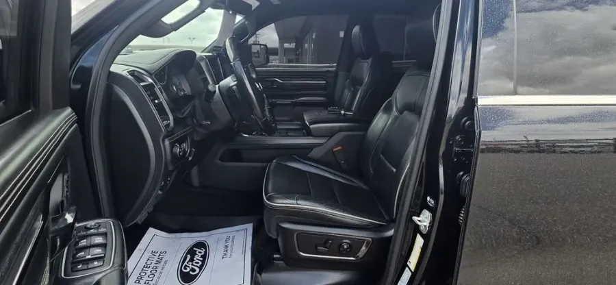 2022 RAM 1500 | Photo 16 of 35