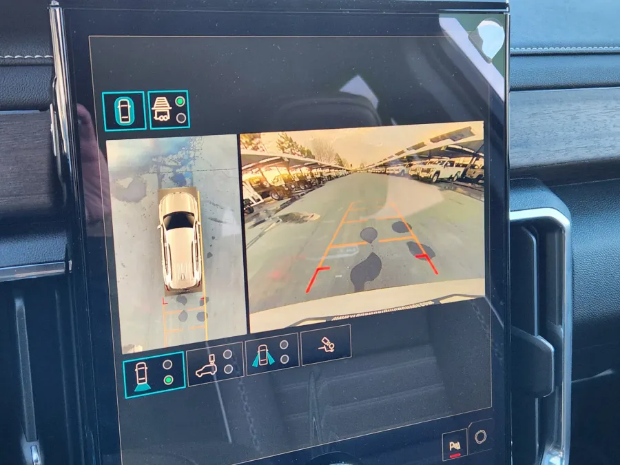 2026 GMC Acadia Denali Ultimate | Photo 13 of 25