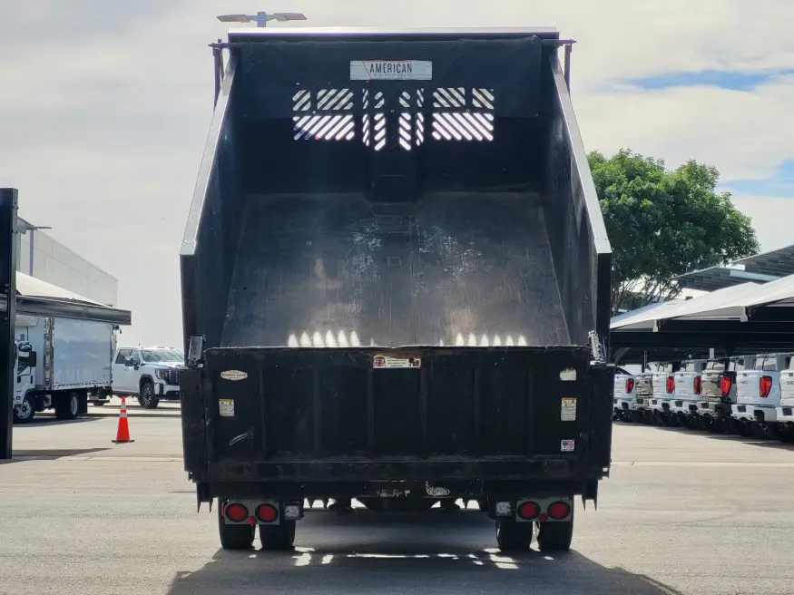 2022 Ford Super Duty F-550 | Photo 22 of 24
