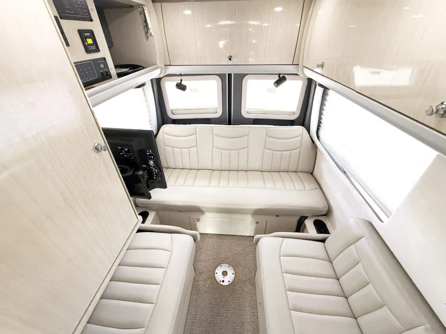 2013 Airstream Interstate EXT Lounge | Photo 10 of 20