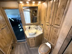 2026 Cimarron Norstar 4HLQ | Thumbnail Photo 14 of 31