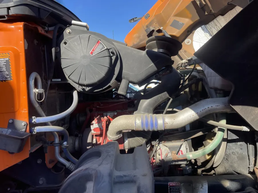 2017 Mack GU432 | Photo 15 of 15