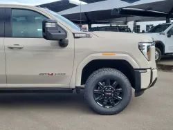 2026 GMC Sierra 2500HD AT4 | Thumbnail Photo 5 of 23
