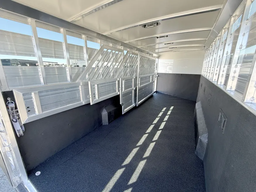 2026 Cimarron Winstar 5HGN | Photo 10 of 21