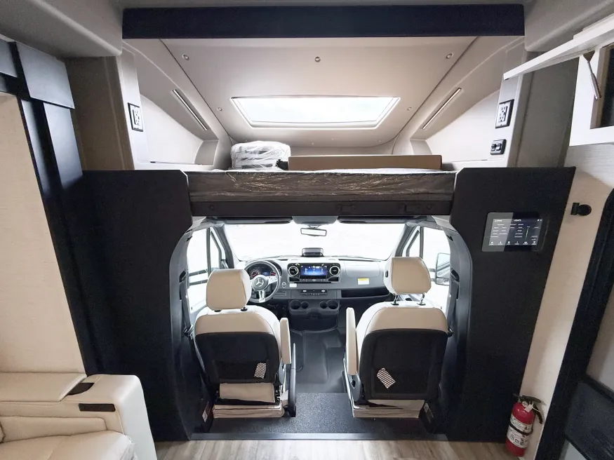 2026 Newmar Freedom Aire 2515 | Photo 6 of 23