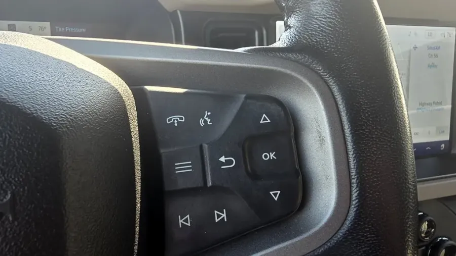 2022 Ford Bronco | Photo 16 of 30