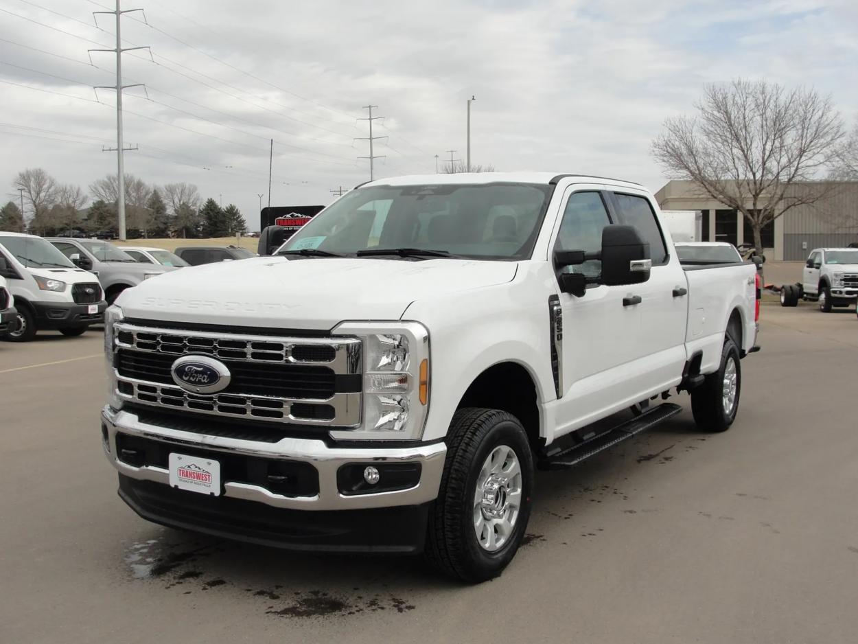 2024 Ford F-250 | Photo 1 of 13