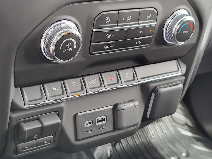 2026 GMC Sierra 1500 Pro | Photo 16 of 24