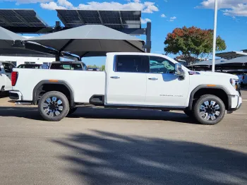 2026 GMC Sierra 2500HD Denali