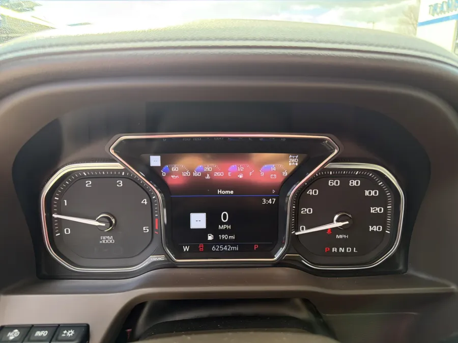 2022 GMC Sierra 2500HD Denali | Photo 19 of 20