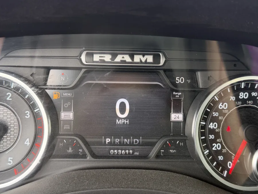 2022 RAM 2500 Big Horn | Photo 3 of 5