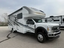 2026 Renegade Veracruz 32VDS | Thumbnail Photo 5 of 34