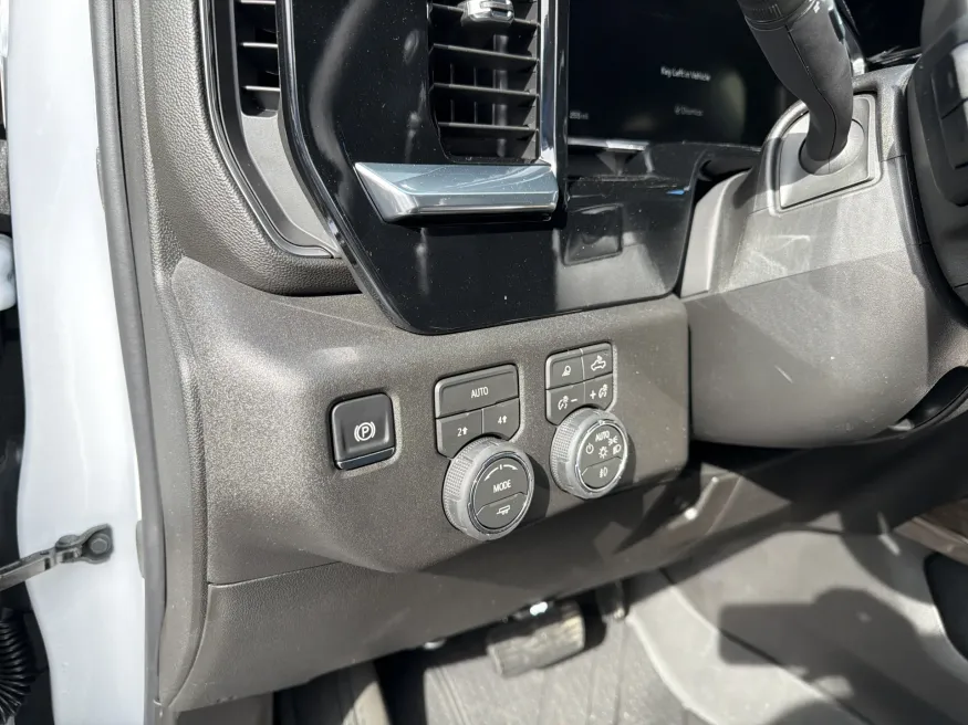 2026 Chevrolet Silverado 1500 RST | Photo 13 of 22