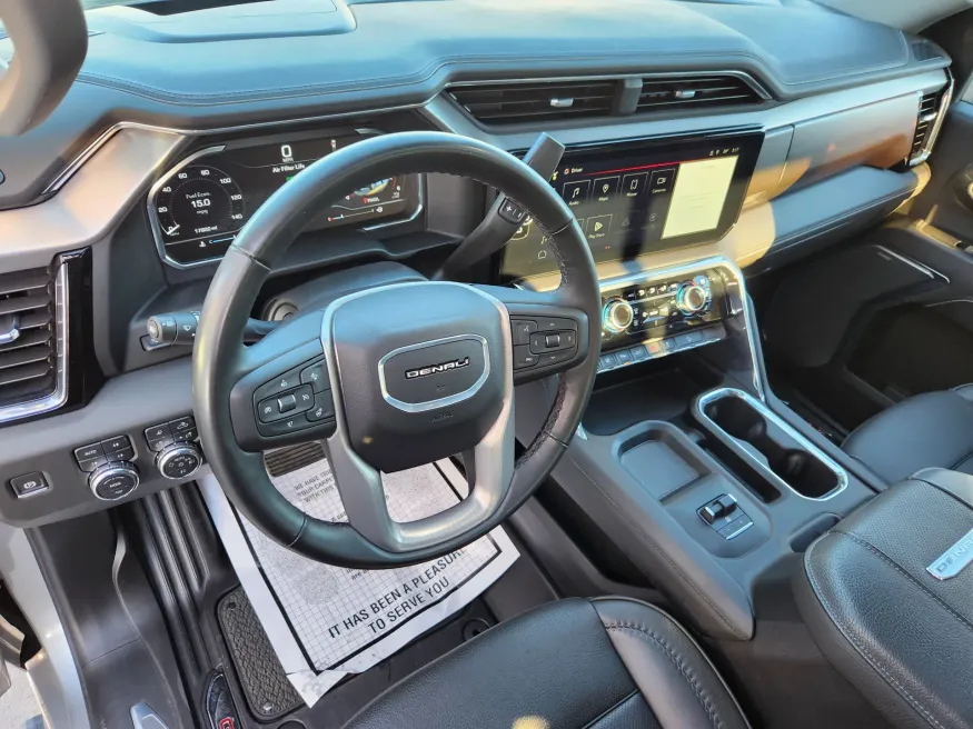 2024 GMC Sierra 2500HD Denali | Photo 7 of 31