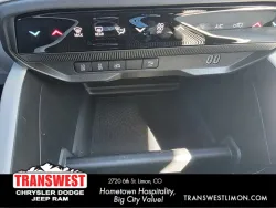 2026 Jeep Cherokee Limited | Thumbnail Photo 20 of 23