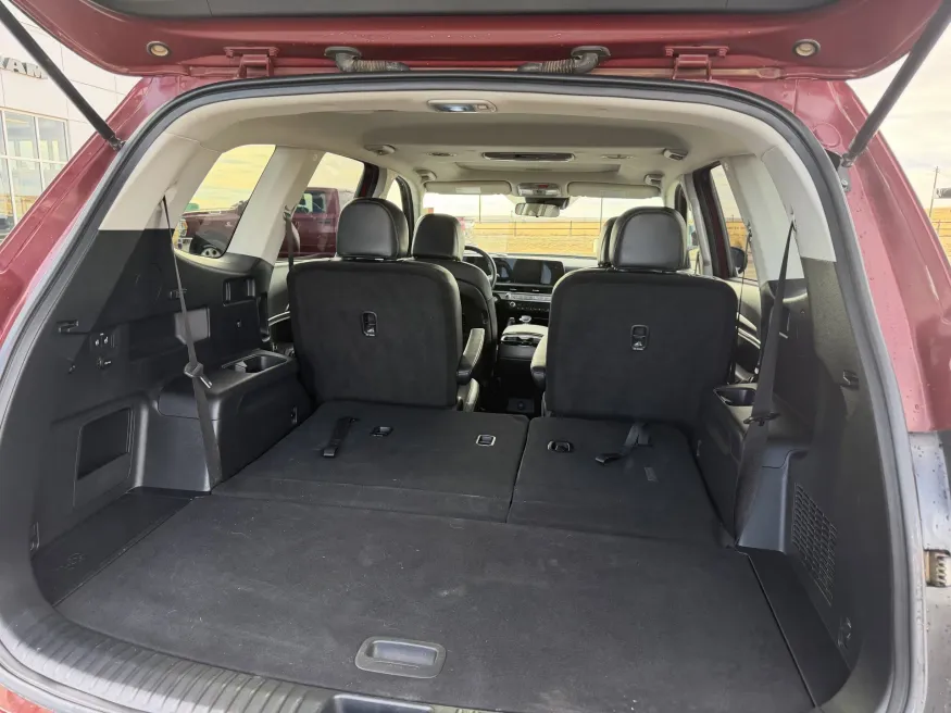 2024 Kia Telluride S | Photo 8 of 22