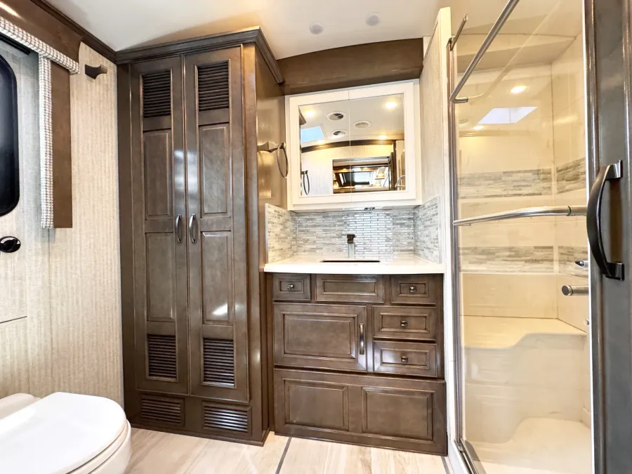 2026 Newmar Dutch Star 3836 | Photo 13 of 29