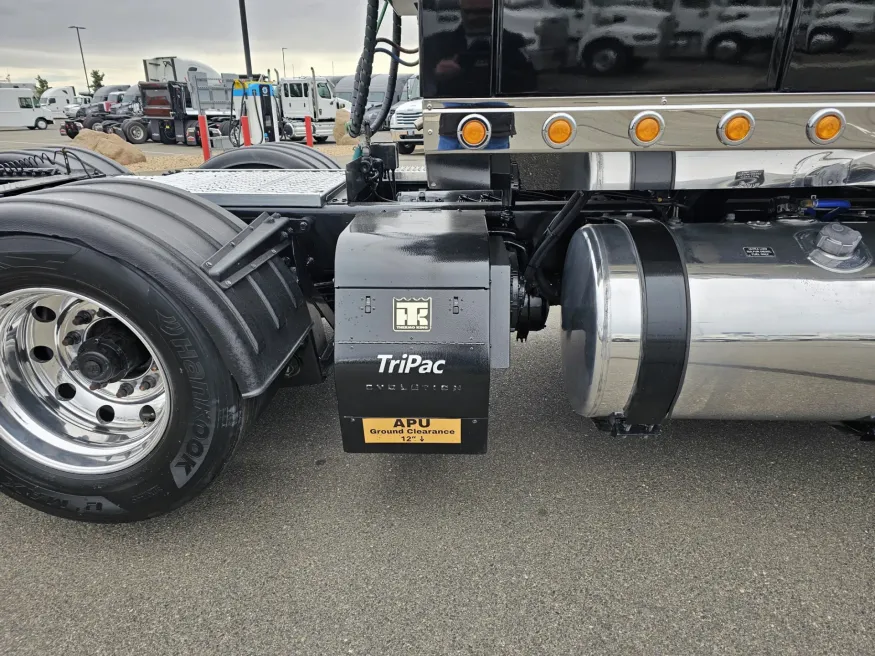 2021 Western Star 4900SA | Photo 6 of 29