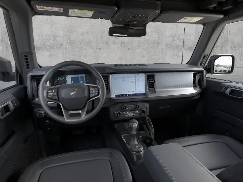 2025 Ford Bronco | Photo 9 of 25
