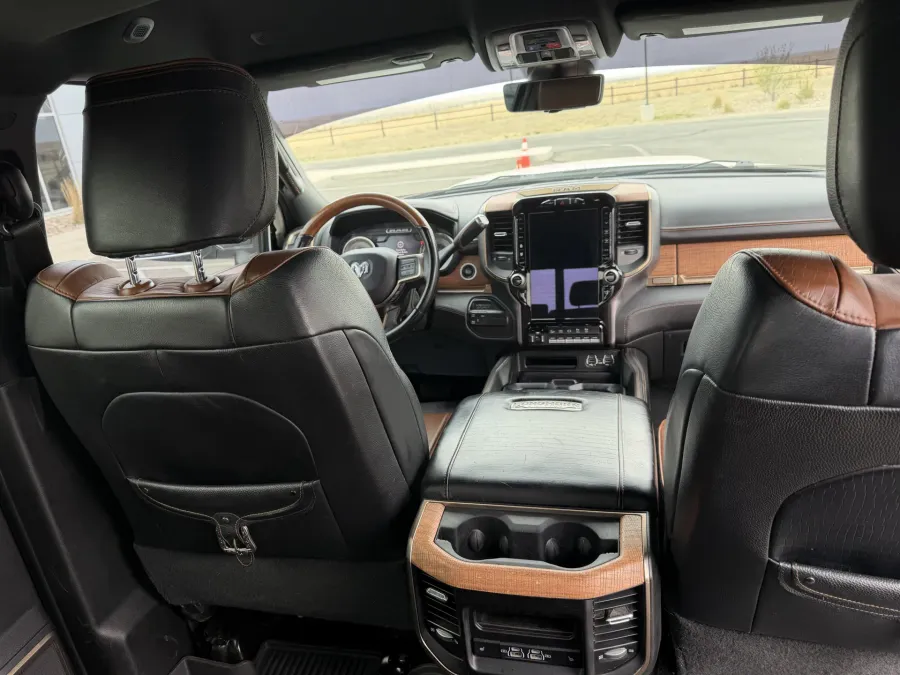 2022 RAM 3500 Longhorn | Photo 12 of 23