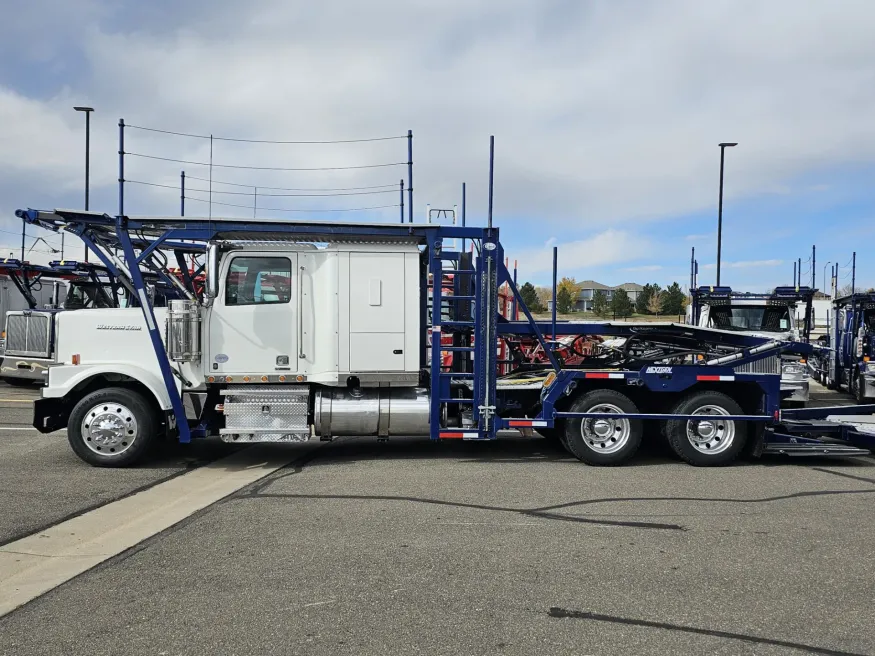 2021 Western Star 4900FA | Photo 17 of 30