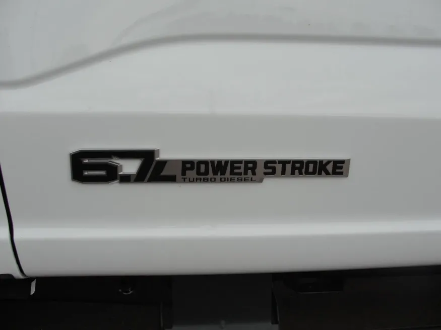 2026 Ford F-350 | Photo 7 of 16