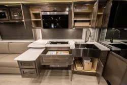 2026 Newmar Dutch Star 4369 | Thumbnail Photo 13 of 25