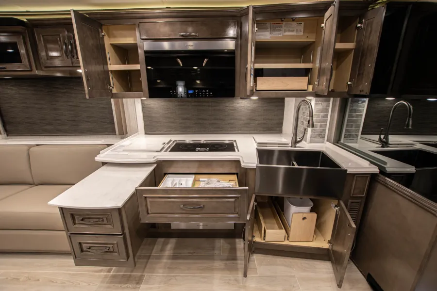 2026 Newmar Dutch Star 4369 | Photo 13 of 25