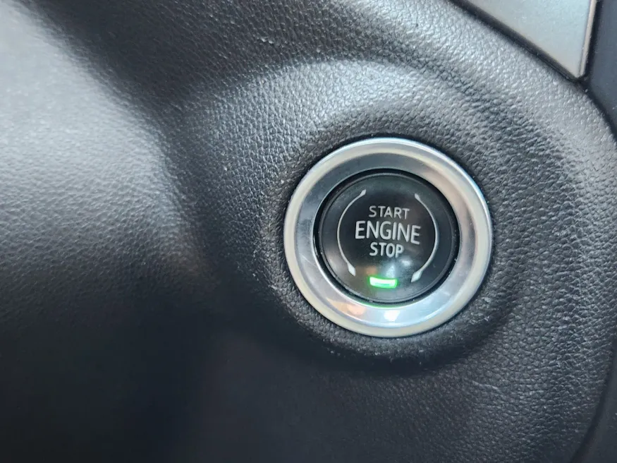 2020 Chevrolet Silverado 1500 LT | Photo 19 of 24