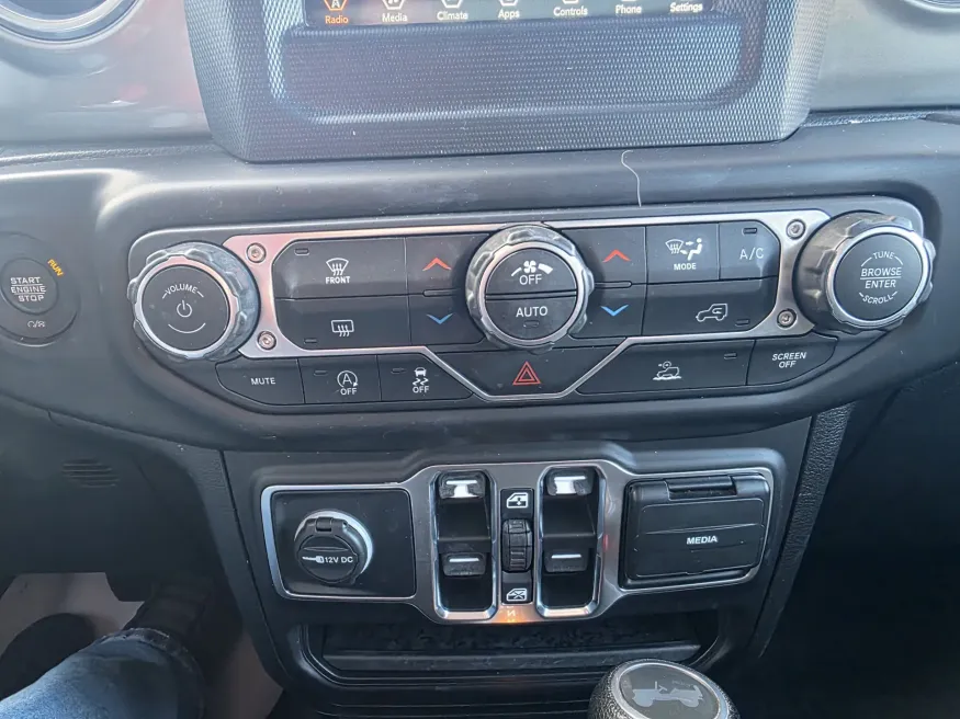 2021 Jeep Wrangler Unlimited Sahara | Photo 18 of 21