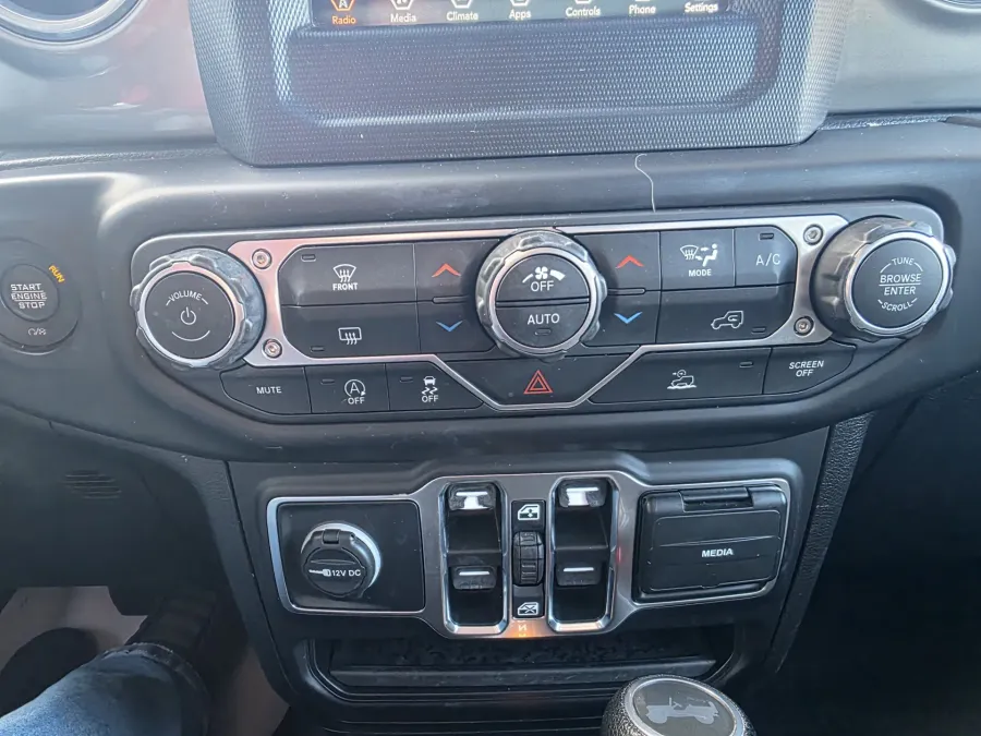 2021 Jeep Wrangler Unlimited Sahara | Photo 18 of 21