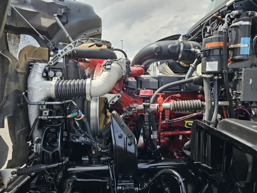 2024 Mack GU813 | Photo 14 of 17