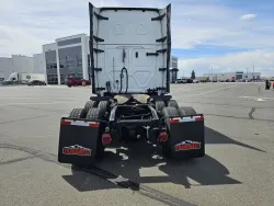 2024 Freightliner Cascadia 126 | Thumbnail Photo 5 of 21