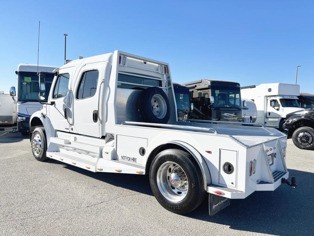 2011 Freightliner M2 106 Sportchassis | Photo 17 of 26