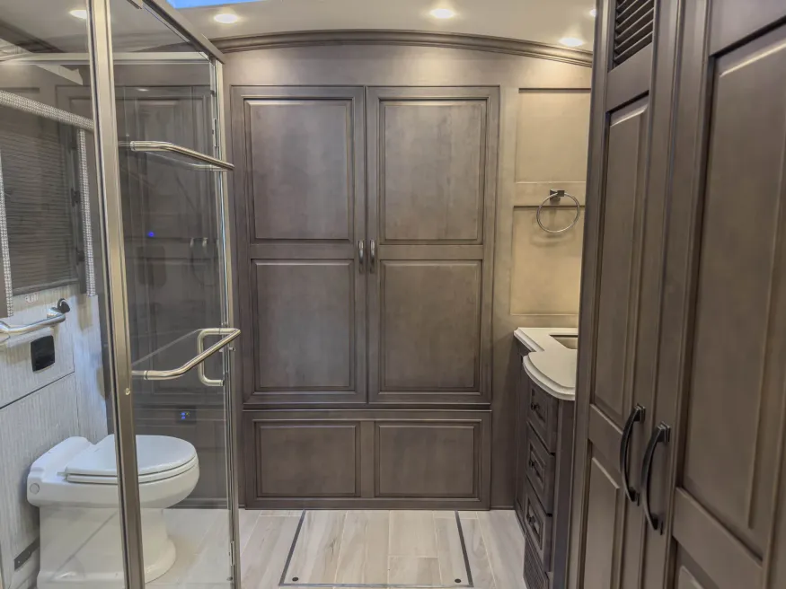 2026 Newmar Dutch Star 4369 | Photo 28 of 43