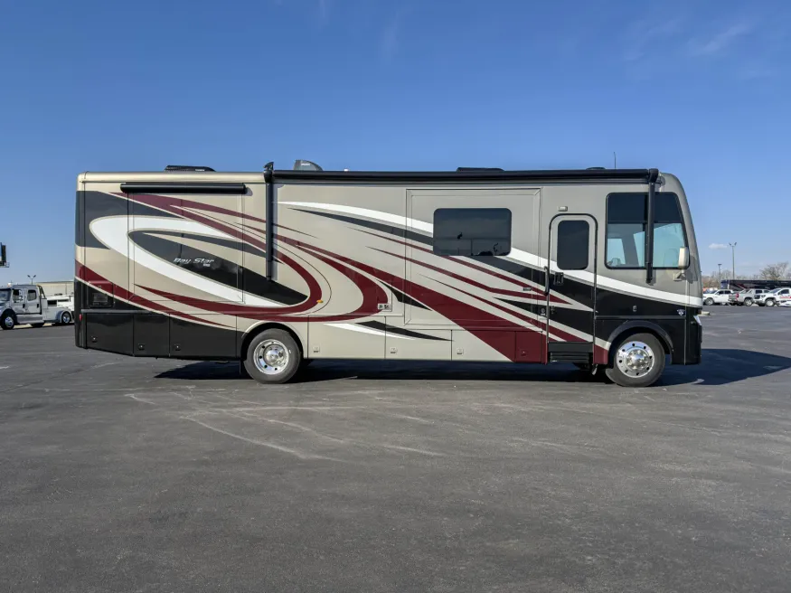 2023 Newmar Bay Star 3408 | Photo 1 of 38