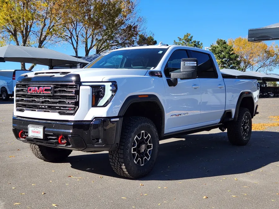 2026 GMC Sierra 2500HD AT4X | Photo 3 of 30