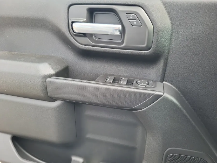 2026 GMC Sierra 1500 Pro | Photo 18 of 23