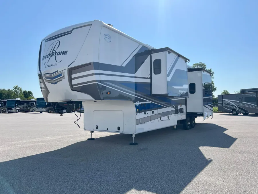 2025 Forest River Riverstone Legacy 39RKFB | Photo 7 of 25