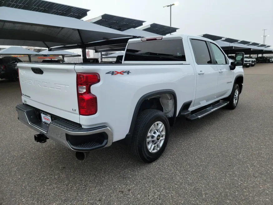 2024 Chevrolet Silverado 2500HD LT | Photo 5 of 12
