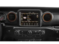 2022 Jeep Gladiator | Thumbnail Photo 6 of 13