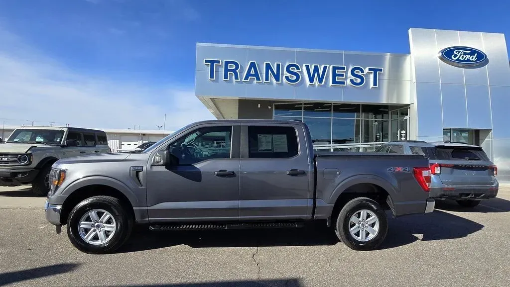 2023 Ford F-150 | Photo 2 of 29