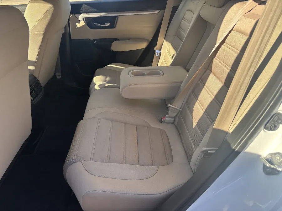 2019 Honda CR-V LX | Photo 6 of 15