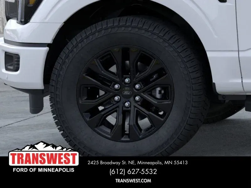 2025 Ford F-150 Lariat | Photo 18 of 22