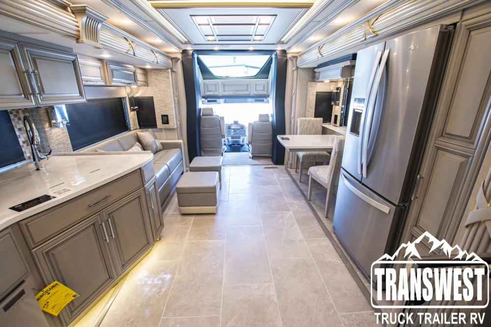 2023 Newmar Supreme Aire 4509 | Photo 7 of 29