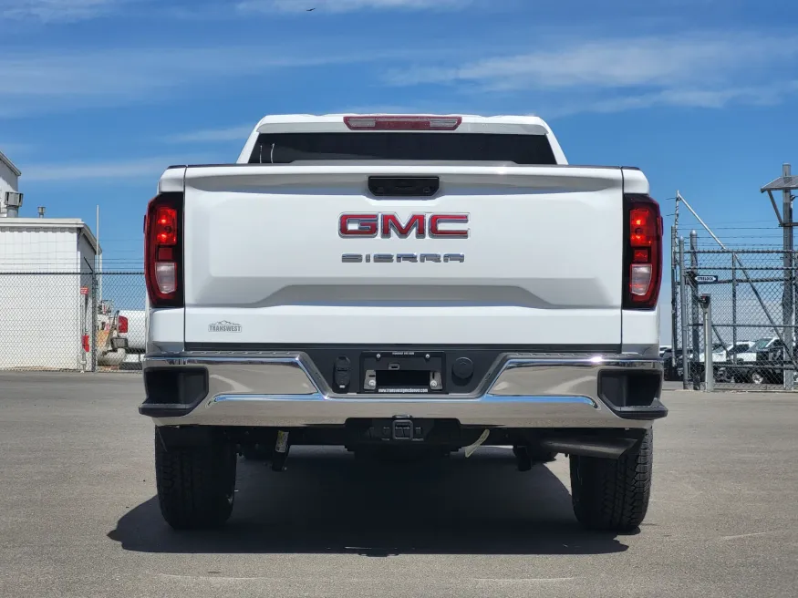 2026 GMC Sierra 1500 Pro | Photo 5 of 23