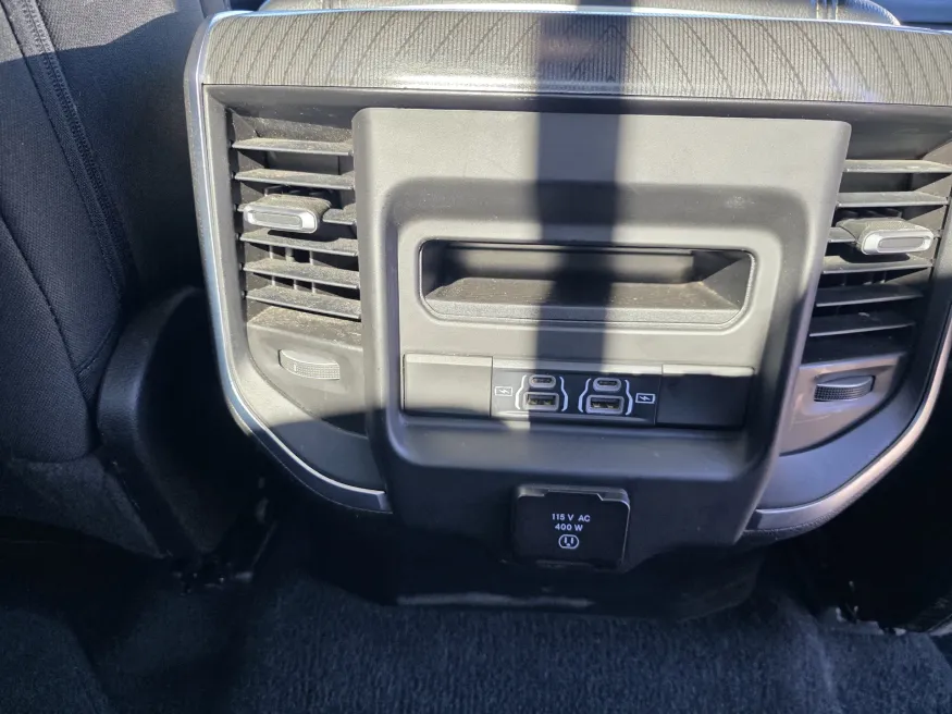 2025 RAM 1500 Big Horn | Photo 24 of 34